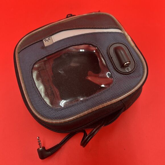 Case Logic CD Player Padded Zip Case With Exterior Headphone Jack Black & Blue - Picture 3 of 6